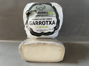 * FORMATGE DE CABRA GARROTXA 200 g ECO